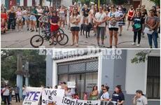 Imagen de Movilización frente al Concejo en repudio a los casos de abusos y violencia de género.