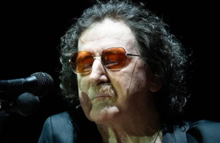 Imagen de Charly Garc&iacute;a recibi&oacute; el alta luego de permanecer m&aacute;s de un mes internado