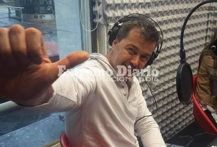 Imagen de Hackearon al periodista Ariel Bulsicco para estafar con una venta de d&oacute;lares falsa