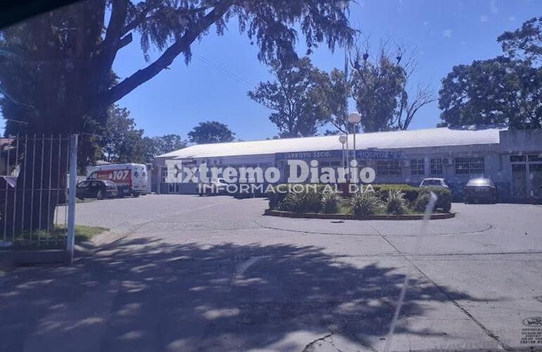 Imagen de Se desvió del recorrido para que asistan a una de las pasajeras