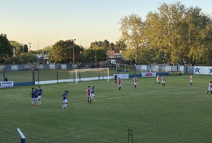 Imagen de ASAC goleó 6 a 1 a Independiente en el Gabino Machuca por la Fecha 4 de la Liga Regional Del Sud