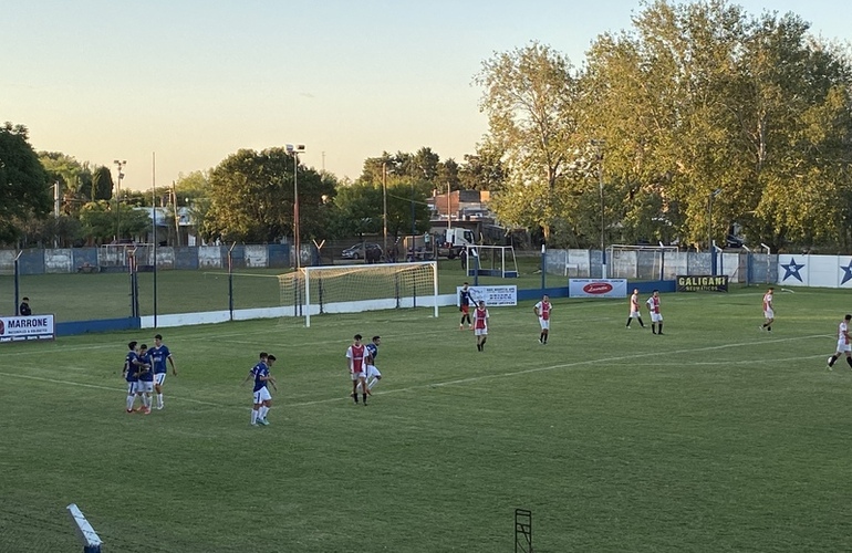 Imagen de ASAC goleó 6 a 1 a Independiente en el Gabino Machuca por la Fecha 4 de la Liga Regional Del Sud