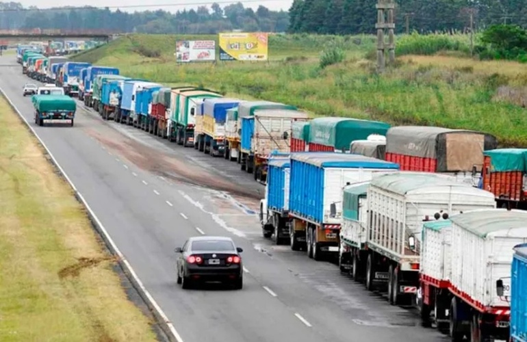 Imagen de Cosecha gruesa: ingresarán cerca de 900 mil camiones a los puertos del sur provincial