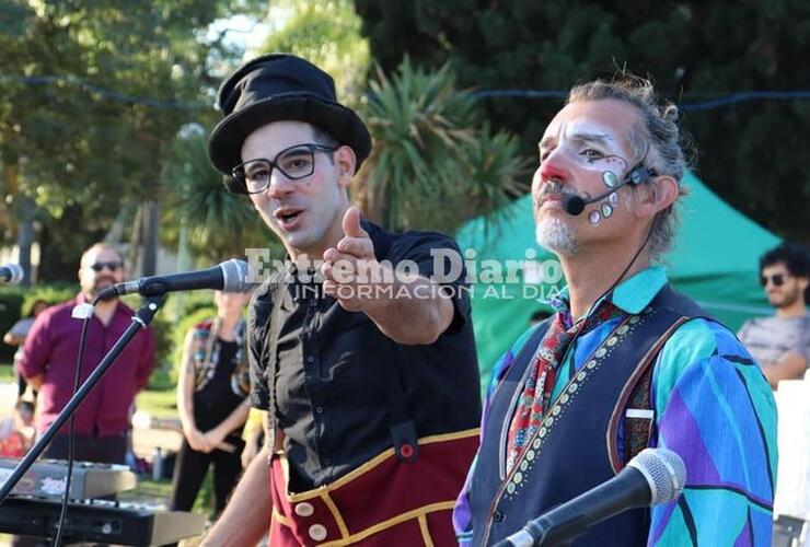 Imagen de Maratón Teatral Ruta 21 en Fighiera