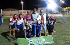 Imagen de Jornada de fútbol femenino organizada por la Secretaría de Deportes de la Comuna de Fighiera