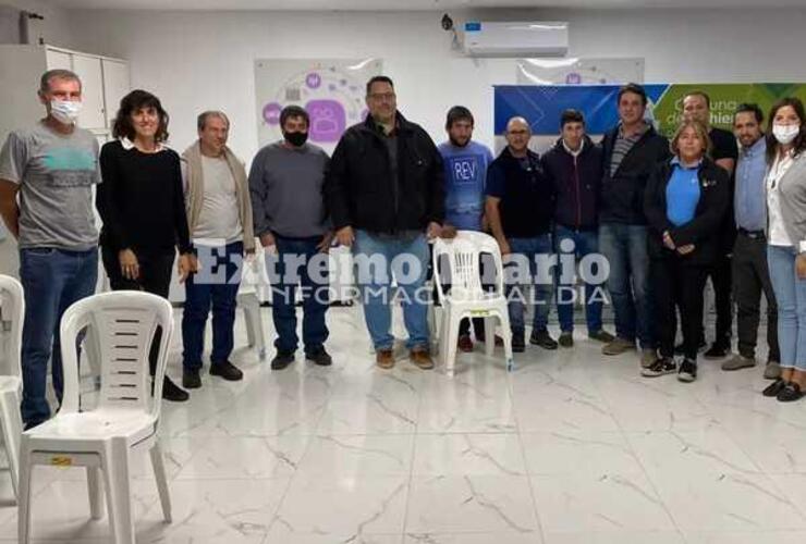 Imagen de Se realiz&oacute; el taller sobre uso de cultivos de cobertura en la transici&oacute;n agroecol&oacute;gica destinado a vecinos de la comunidad