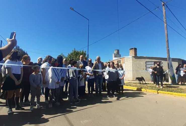 Imagen de Plan Incluir: Perotti y Esper inauguraron obras de mejoras en el Barrio Santa Rita