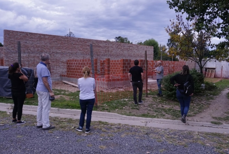 Recorrida por las 64 unidades habitacionales en proceso.