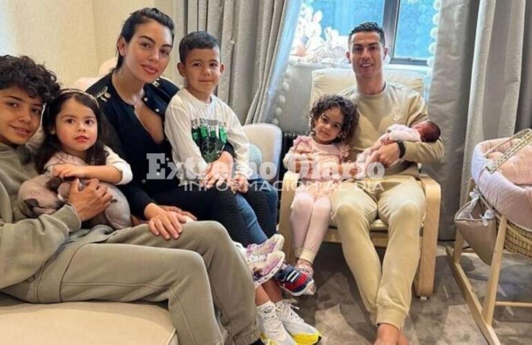 Imagen de Tras la muerte de uno de sus mellizos, Cristiano Ronaldo presentó a su hija recién nacida