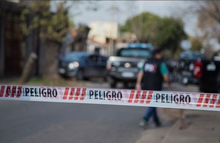 La AIC y la fiscal Pairola trabajan en el lugar. (archivo Alan Monz&oacute;n/Rosario3)