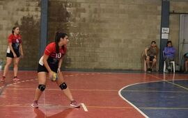 Imagen de Triangular amistoso de handball femenino y masculino en el Club Talleres