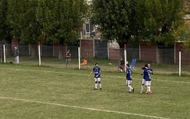 Imagen de Athletic venci&oacute; de visitante 1 a 0 a Figherense con gol de Camafreita