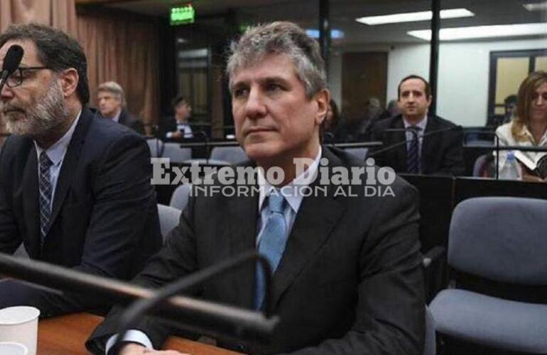 Imagen de Revocan condena a Amado Boudou y es absuelto en causas por adulterar documentos de un auto