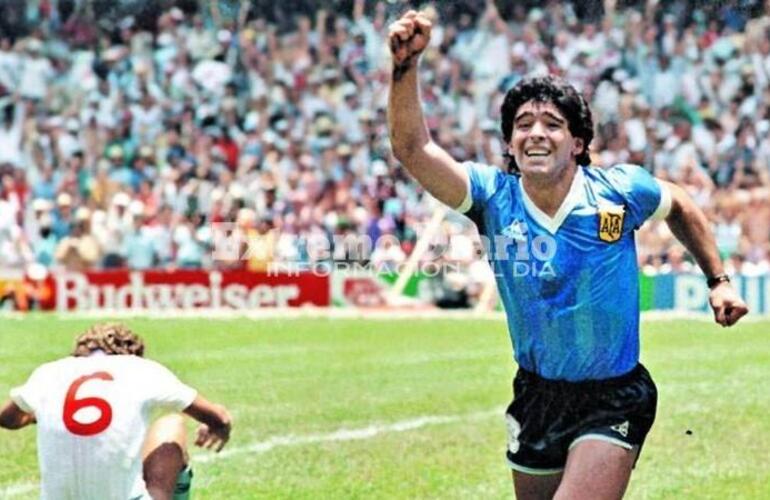 Imagen de Se subast&oacute; la camiseta de Maradona contra Inglaterra por casi 9 millones de d&oacute;lares