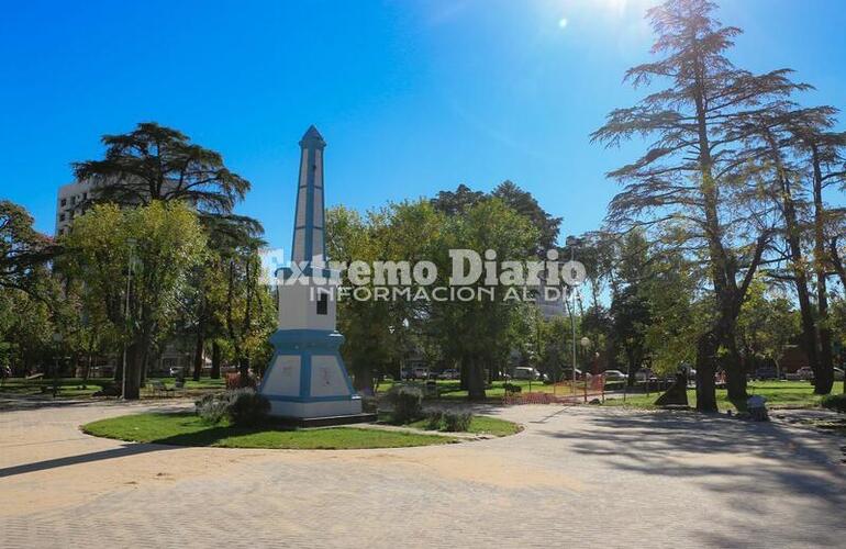 Imagen de Continúa la remodelación y puesta en valor de la plaza 9 de julio