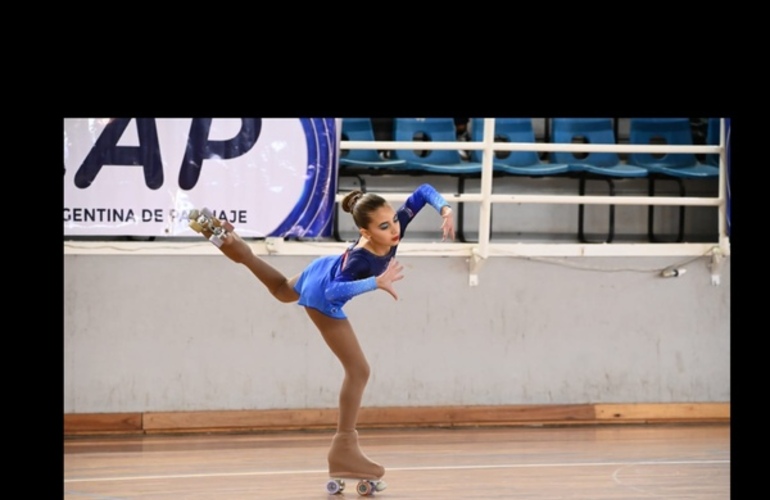 Imagen de Isabella Martínez, patinadora de Fighiera, se destacó en el Nacional de San Luis y clasificó al Sudamericano de San Juan.