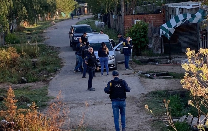 Imagen de El padre de una beba de dos meses termin&oacute; preso por ofrecer a su hija en adopci&oacute;n en Facebook