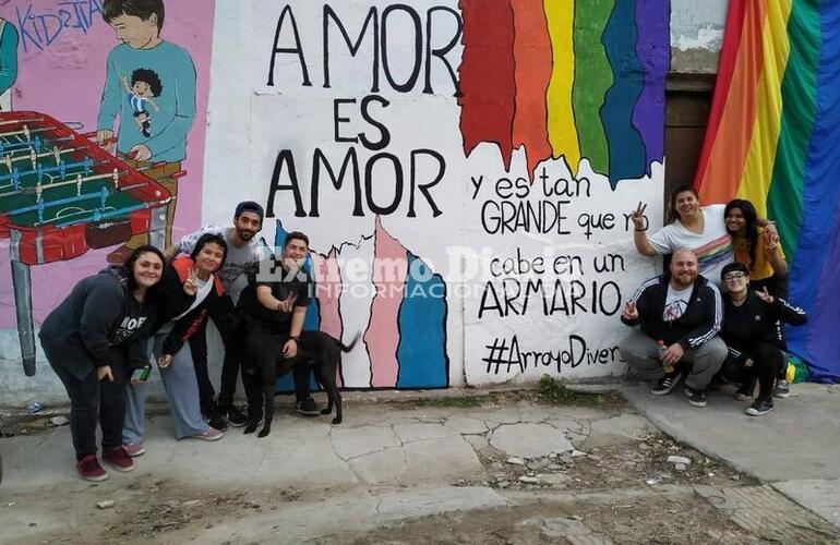 Imagen de El domingo pintar&aacute;n la senda peatonal en el Concejo por el aniversario de la Ley de Identidad de G&eacute;nero