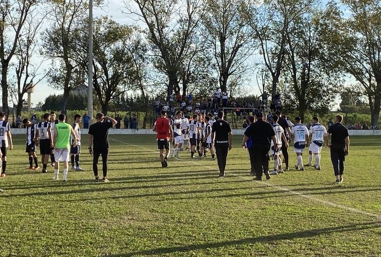 Imagen de Central Argentino y Unión igualaron 1 a 1 en el Bosque de Fighiera