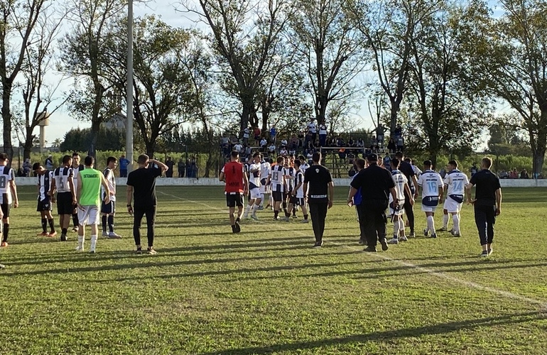 Imagen de Central Argentino y Unión igualaron 1 a 1 en el Bosque de Fighiera
