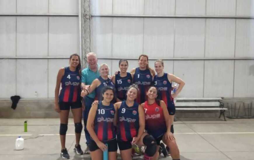 Imagen de Esta noche, el Maxi A de Voley Femenino de Talleres enfrenta de local a Garibaldi.