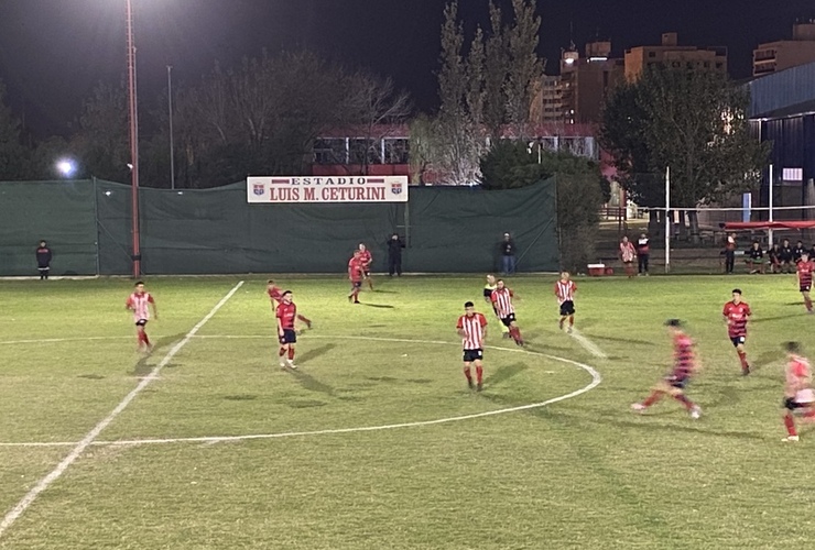 Imagen de En el Luis Ceturini, Talleres y Riberas igualaron 0 a 0 por la fecha 10 de la L. R. Del Sud