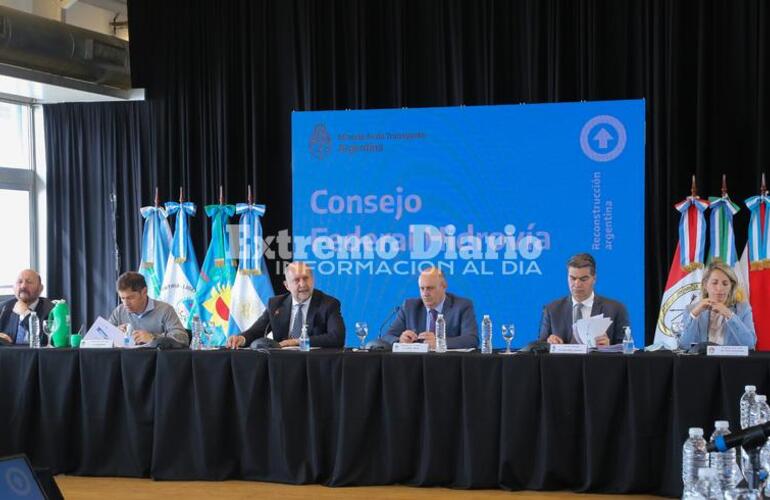 Imagen de Se realiz&oacute; la primera reuni&oacute;n del Consejo Federal Hidrov&iacute;a en Rosario
