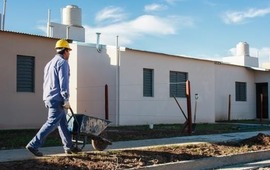 Imagen de La provincia licitar&aacute; 364 viviendas con una inversi&oacute;n que supera los dos mil millones de pesos