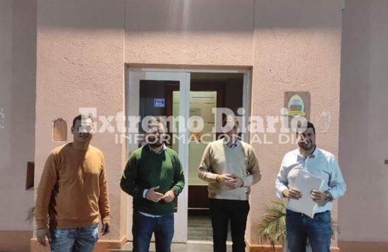 Imagen de El diputado Marcos Cleri visit&oacute; Fighiera