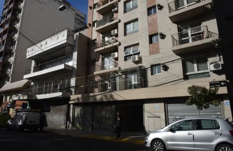 La víctima fue hallada por uno de sus hijos en su departamento de Buenos Aires al 1500