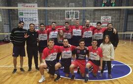 Imagen de Talleres le gan&oacute; a Uni&oacute;n 3-0 y se qued&oacute; con el cl&aacute;sico del Maxi Voley Masculino