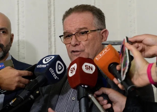 El ministro de Seguridad Jorge Lagna calific&oacute; de "horrendo" el triple crimen de este viernes en barrio Tablada.