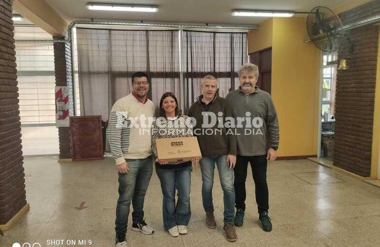 Imagen de Llegaron 63 computadoras a la Escuela Técnica 650, a través del Plan Federal Conectar Igualdad Juana Manso