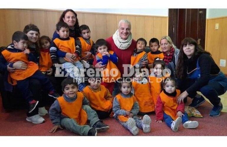 Imagen de Los niños del Centro de Cuidado Infantil visitaron el Palacio Municipal y la Biblioteca