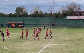 Imagen de Talleres le gan&oacute; a Figherense 5 a 1 y esperar&aacute; resultados para clasificar a los PlayOffs