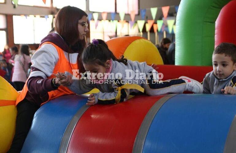 Imagen de Se realiz&oacute; la fiesta de los jardines en el Club Atl&eacute;tico Uni&oacute;n