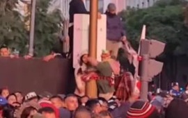 As&iacute; estaban los chicos durante el recital que brind&oacute; la Mona Jim&eacute;nez.