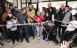Imagen de Con la presencia de Omar Perotti se inaugur&oacute; la tercera etapa del Complejo Integral Los Tiburones