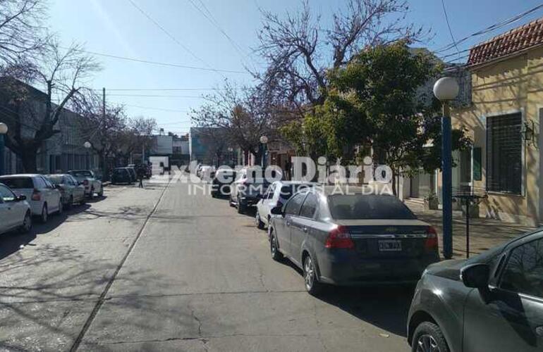 En pleno centro. Hipólito Yrigoyen al 200, es entre San Martín y Belgrano.