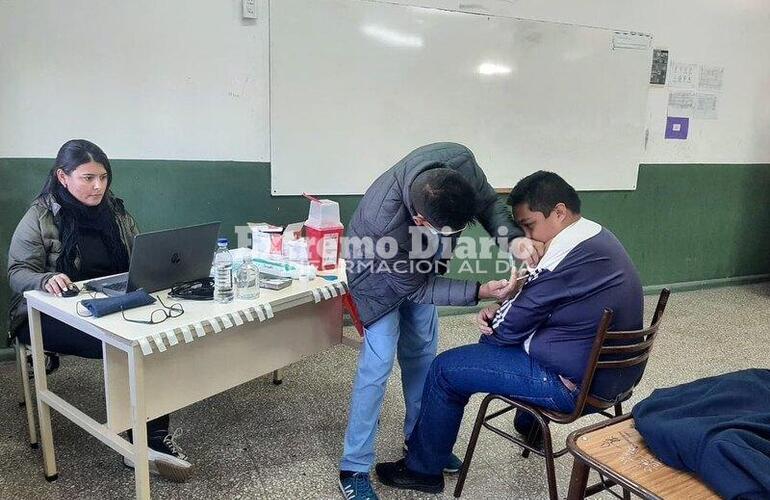 Imagen de Culminó la campaña de vacunación en las escuelas contra la fiebre hemorrágica argentina