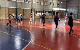 Imagen de Talleres realiz&oacute; una capacitaci&oacute;n para sus patinadoras
