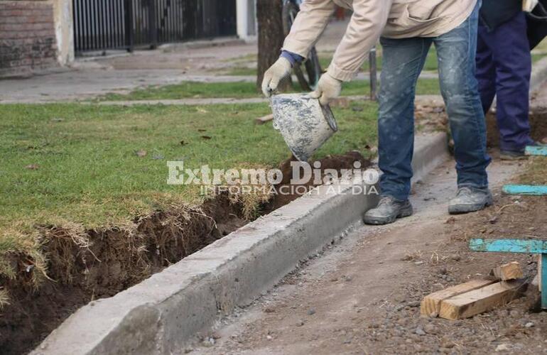 Imagen de Se realizaron 280 metros de cordón cuneta en barrio Asac