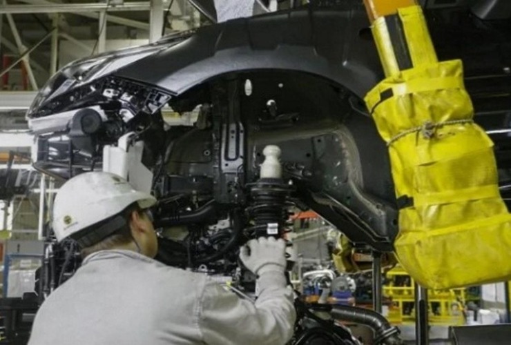 Imagen de Alberto Fernández estará en la planta de GM en julio para el lanzamiento de la Chevrolet Tracker producida en Alvear