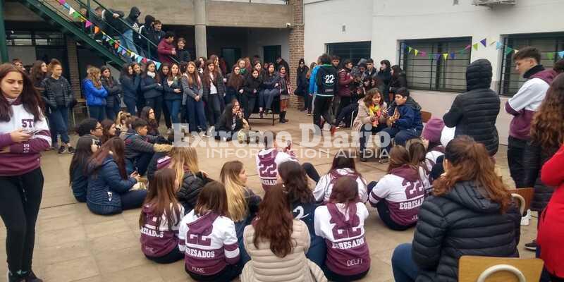 Alumnos de todos los a&ntilde;os participaron de la actividad.