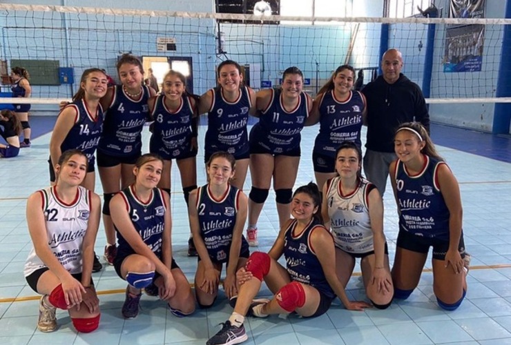 Imagen de La Sub-18 de vóley femenino de A.S.A.C. venció 3-0 a Náutico de Rosario.