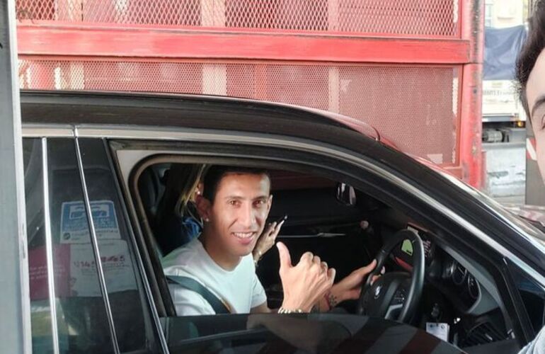 Imagen de Ángel Di María pasó por el peaje de General Lagos
