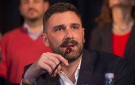 Imagen de Enrique Est&eacute;vez: "Argentina tiene que dejar atr&aacute;s personajes como Carri&oacute; si quiere construir un futuro diferente"