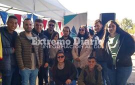 Imagen de El taller de operador de radio y locuci&oacute;n particip&oacute; de la feria del �Santa Fe M&aacute;s� en Rosario