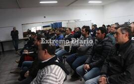 Imagen de Capacitaci&oacute;n para operarios de equipos terrestres en el Centro Cultural