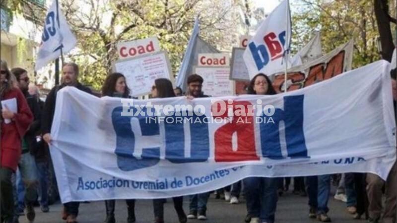 Imagen de Sin clases en la UNR: docentes inician este jueves doble jornada de paro con frazadazo y feria